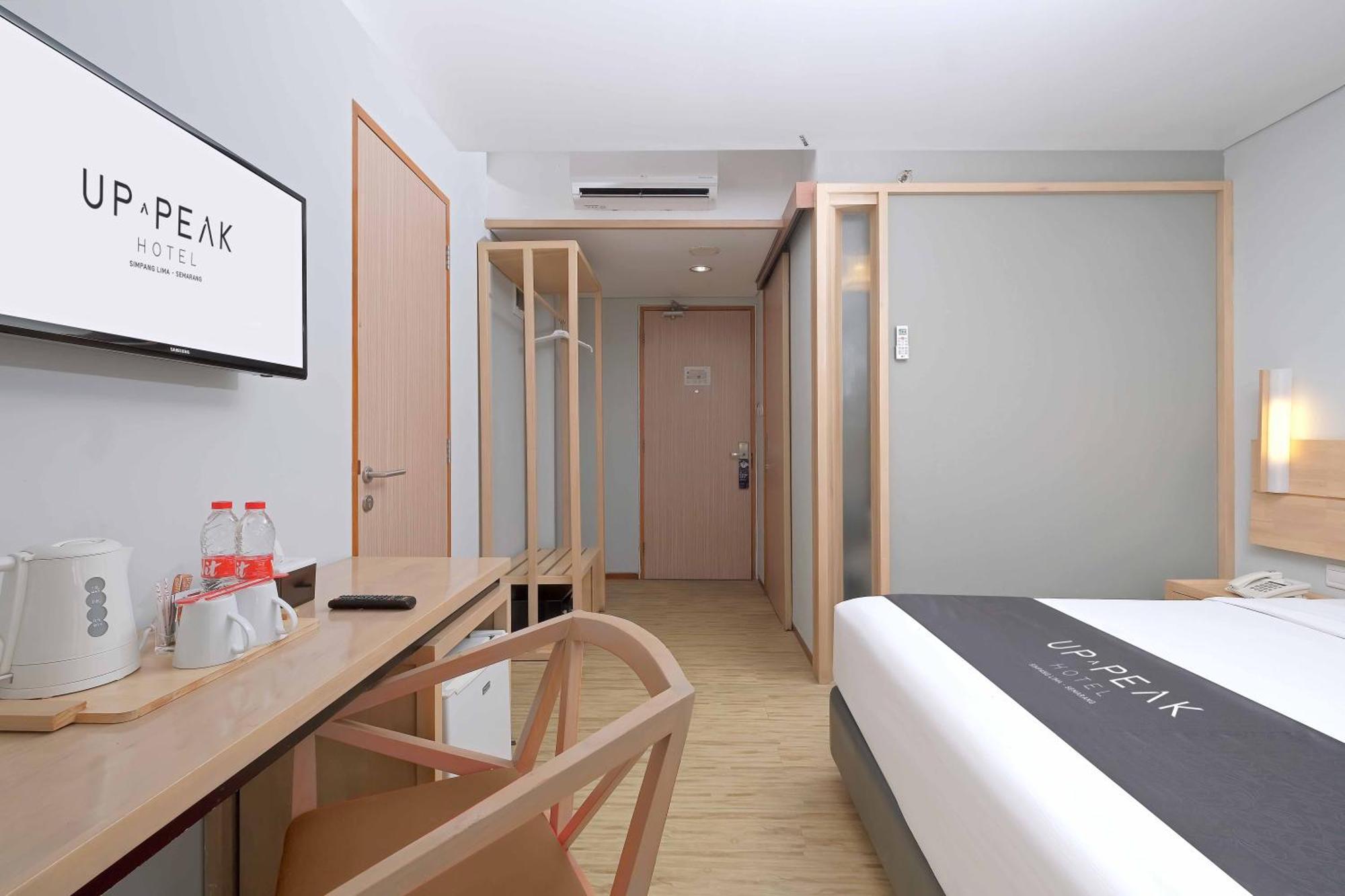 Up-Peak Hotel Simpang Lima Semarang Formerly Ha-Ka Simpanglima Hotel سيمارانغ المظهر الخارجي الصورة